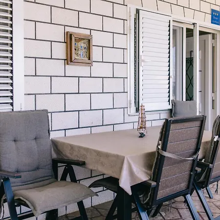Apartamento Art Deco - Ciovo, *